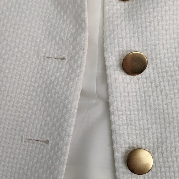 FOREVER 21 White Blazer Gold Buttons NWT - Picture 2 of 6
